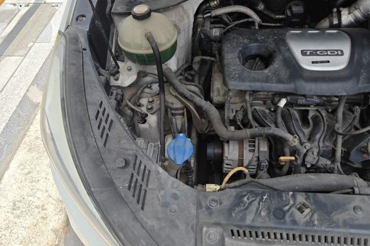 Used Hyundai Tucson 2015 1.6T Dual-Clutch Two-Wheel-Drive Leading Model Engine Bay Right