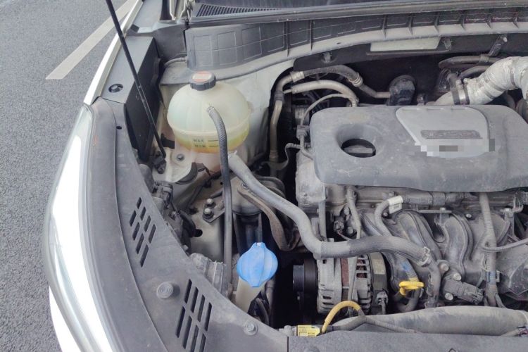 Used Hyundai Tucson 2015 1.6T Dual-Clutch Two-Wheel-Drive Smart Model Engine Bay Right