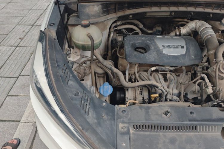 Used Hyundai Tucson 2015 1.6T Dual-Clutch Two-Wheel-Drive Smart Model Engine Bay Right