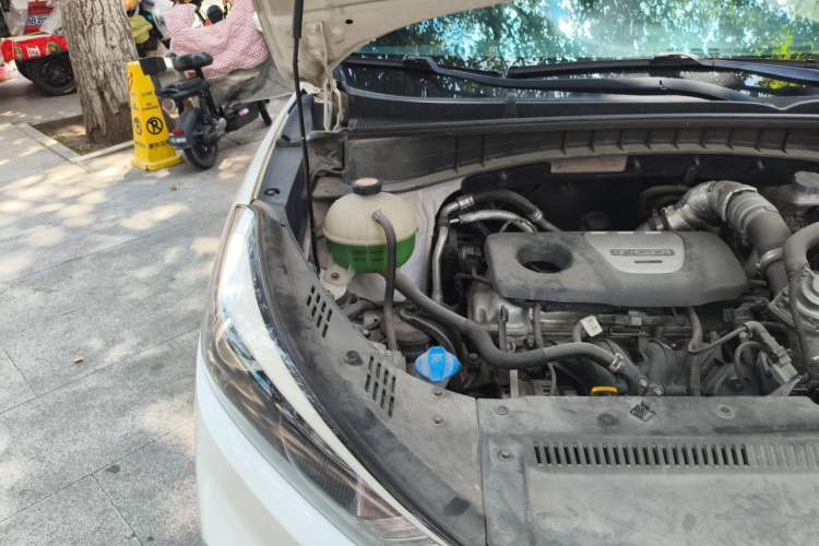Used Hyundai Tucson 2015 1.6T Dual-Clutch Two-Wheel-Drive Smart Model Engine Bay Right