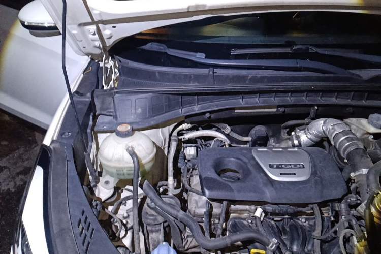 Used Hyundai Tucson 2015 1.6T Dual-Clutch Two-Wheel-Drive Smart Model Engine Bay Right