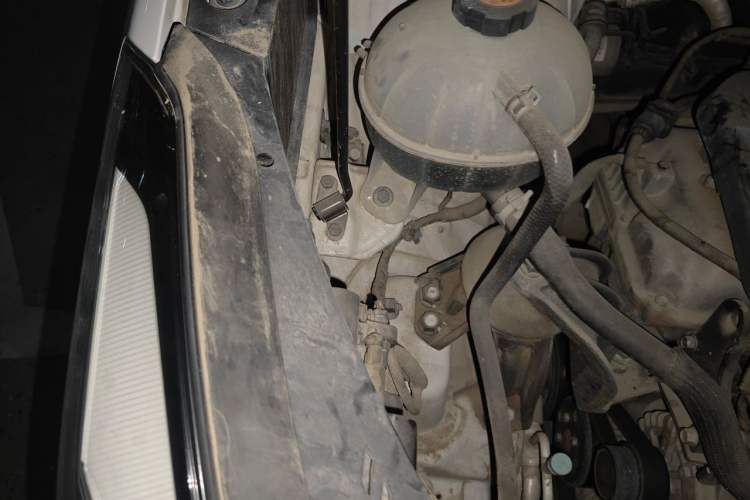 Used Hyundai Tucson 2015 1.6T Dual-Clutch Two-Wheel-Drive Smart Model Engine Bay Right