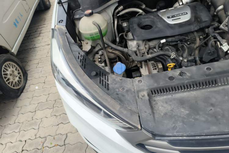 Used Hyundai Tucson 2015 1.6T Dual-Clutch Two-Wheel-Drive Smart Model Engine Bay Right