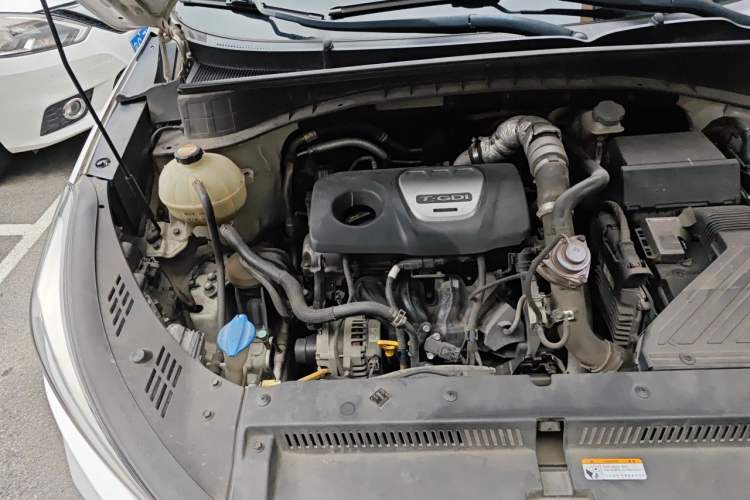 Used Hyundai Tucson 2015 1.6T Dual-Clutch Two-Wheel-Drive Leading Model Engine Bay Right