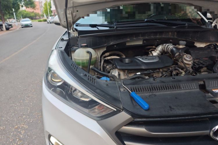 Used Hyundai Tucson 2015 1.6T Dual-Clutch Two-Wheel-Drive Smart Model Engine Bay Right