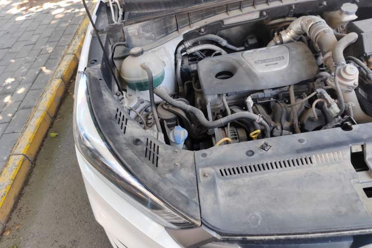 Used Hyundai Tucson 2015 1.6T Dual-Clutch Two-Wheel-Drive Smart Model Engine Bay Right
