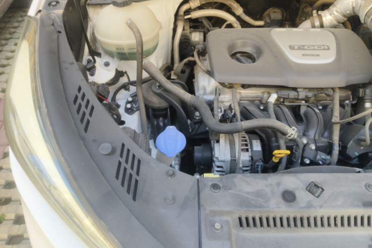 Used Hyundai Tucson 2015 1.6T Dual-Clutch Two-Wheel-Drive Leading Model Engine Bay Right