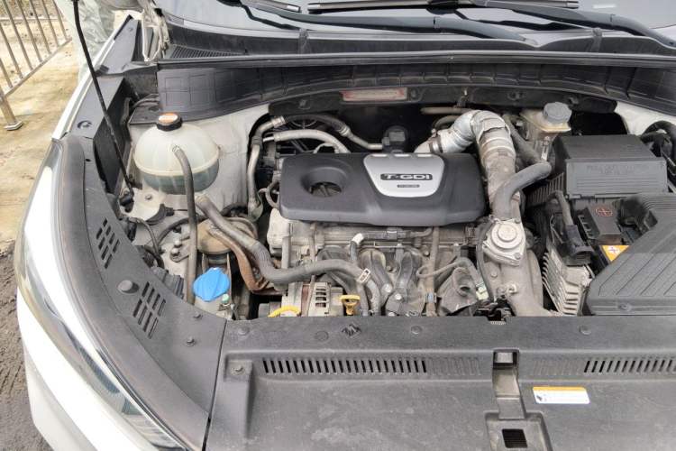 Used Hyundai Tucson 2015 1.6T Dual-Clutch Two-Wheel-Drive Leading Model Engine Bay Right