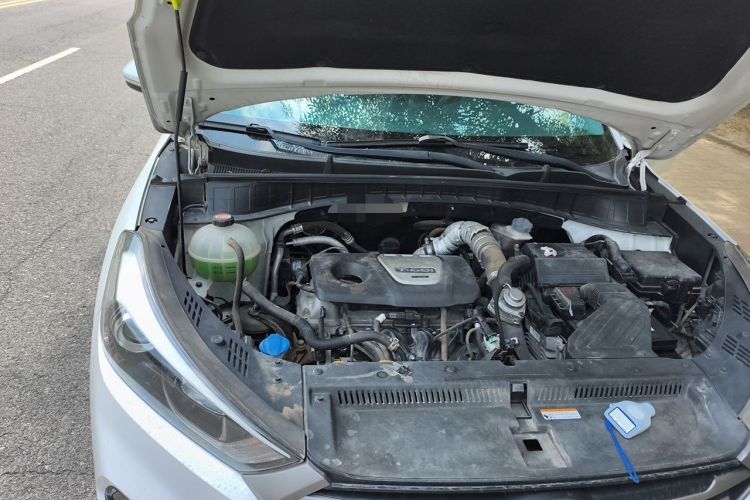 Used Hyundai Tucson 2015 1.6T Dual-Clutch Two-Wheel-Drive Smart Model Engine Bay Right