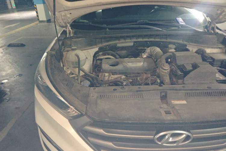 Used Hyundai Tucson 2015 1.6T Dual-Clutch Two-Wheel-Drive Smart Model Engine Bay Right