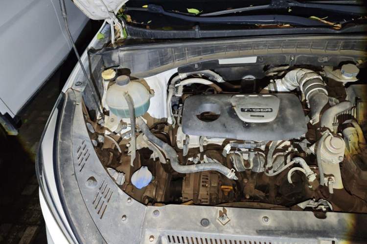 Used Hyundai Tucson 2015 1.6T Dual-Clutch Two-Wheel-Drive Leading Model Engine Bay Right