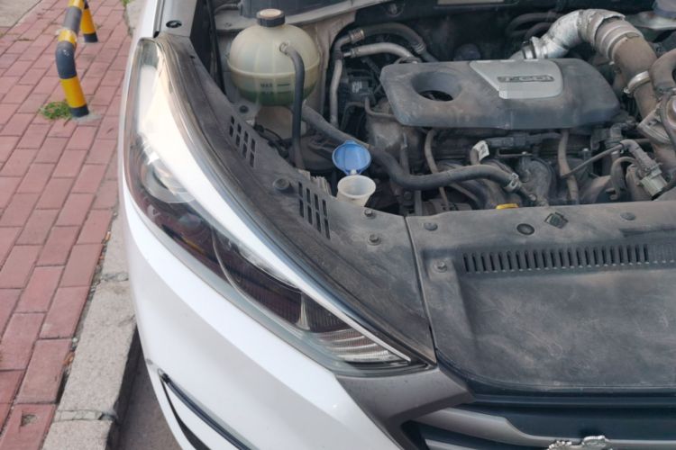 Used Hyundai Tucson 2015 1.6T Dual-Clutch Two-Wheel-Drive Smart Model Engine Bay Right