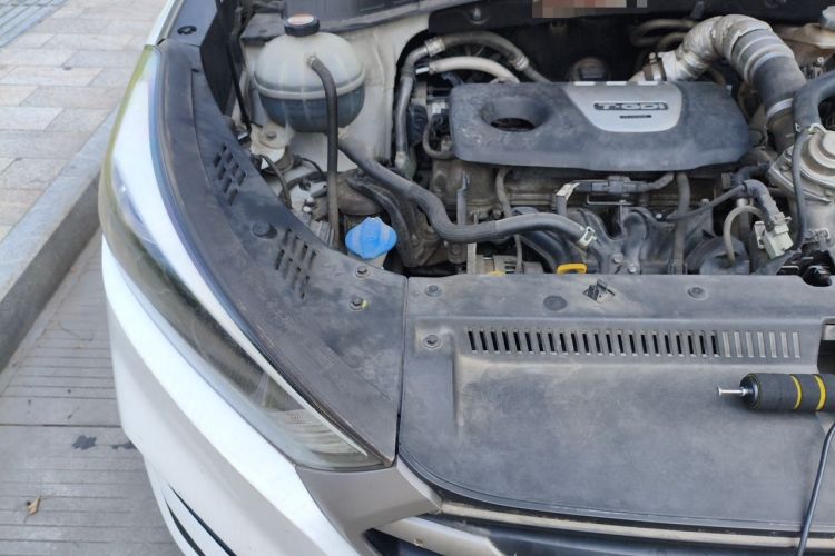 Used Hyundai Tucson 2015 1.6T Dual-Clutch Two-Wheel-Drive Smart Model Engine Bay Right