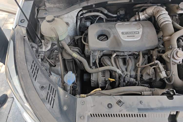Used Hyundai Tucson 2015 1.6T Dual-Clutch Two-Wheel-Drive Leading Model Engine Bay Right