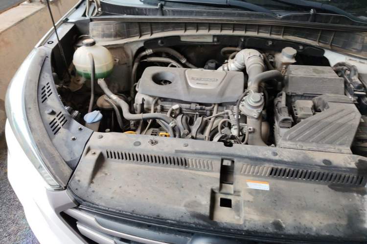 Used Hyundai Tucson 2015 1.6T Dual-Clutch Two-Wheel-Drive Leading Model Engine Bay Right