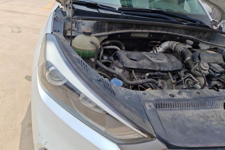 Used Hyundai Tucson 2015 1.6T Dual-Clutch Two-Wheel-Drive Smart Model Engine Bay Right