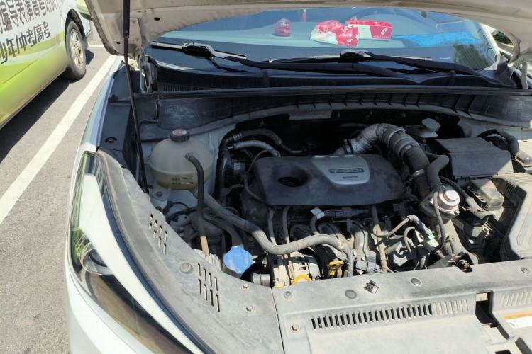 Used Hyundai Tucson 2015 1.6T Dual-Clutch Two-Wheel-Drive Smart Model Engine Bay Right