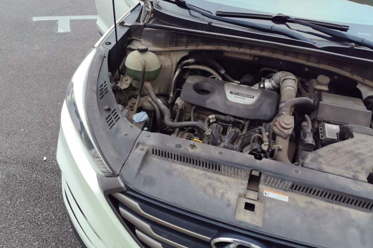 Used Hyundai Tucson 2015 1.6T Dual-Clutch Two-Wheel-Drive Smart Model Engine Bay Right