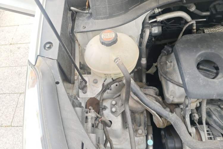 Used Hyundai Tucson 2015 1.6T Dual-Clutch Two-Wheel-Drive Smart Model Engine Bay Right