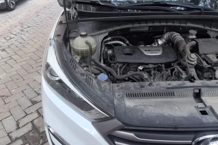 Used Hyundai Tucson 2015 1.6T Dual-Clutch Two-Wheel-Drive Smart Model Engine Bay Right