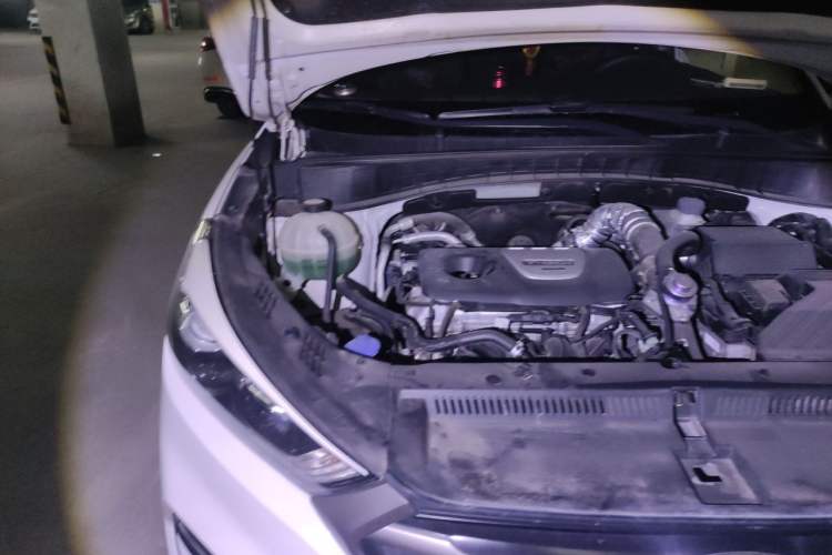 Used Hyundai Tucson 2015 1.6T Dual-Clutch Two-Wheel-Drive Smart Model Engine Bay Right