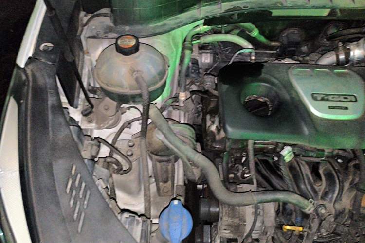 Used Hyundai Tucson 2015 1.6T Dual-Clutch Two-Wheel-Drive Smart Model Engine Bay Right