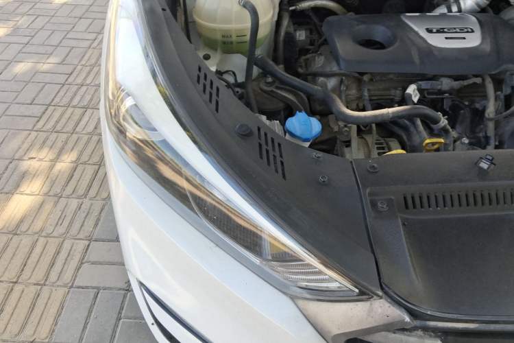 Used Hyundai Tucson 2015 1.6T Dual-Clutch Two-Wheel-Drive Smart Model Engine Bay Right