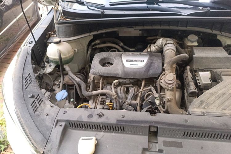 Used Hyundai Tucson 2015 1.6T Dual-Clutch Two-Wheel-Drive Smart Model Engine Bay Right