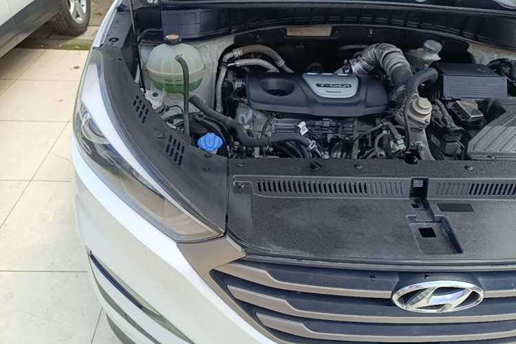 Used Hyundai Tucson 2015 1.6T Dual-Clutch Two-Wheel-Drive Smart Model Engine Bay Right