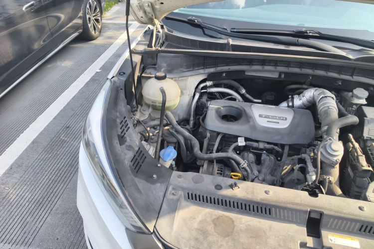 Used Hyundai Tucson 2015 1.6T Dual-Clutch Two-Wheel-Drive Smart Model Engine Bay Right
