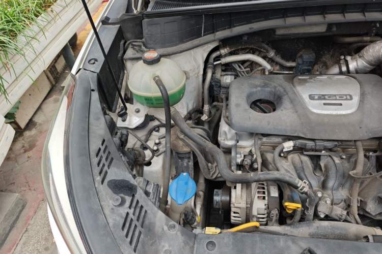 Used Hyundai Tucson 2015 1.6T Dual-Clutch Two-Wheel-Drive Leading Model Engine Bay Right