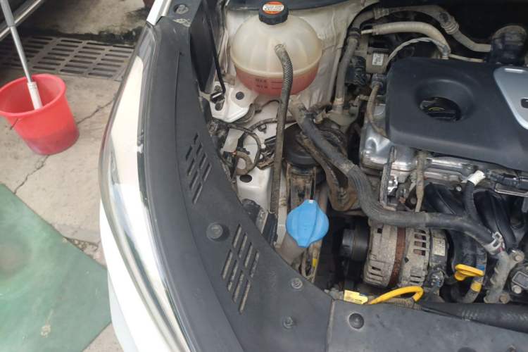 Used Hyundai Tucson 2015 1.6T Dual-Clutch Two-Wheel-Drive Smart Model Engine Bay Right