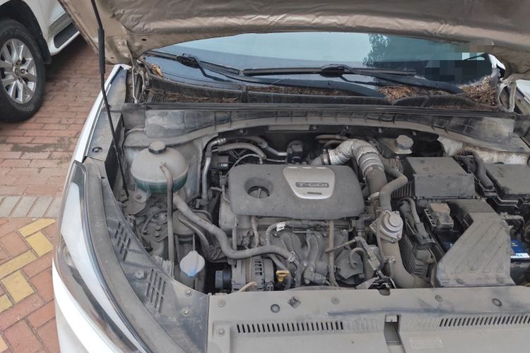 Used Hyundai Tucson 2015 1.6T Dual-Clutch Two-Wheel-Drive Comfort Model Engine Bay Right