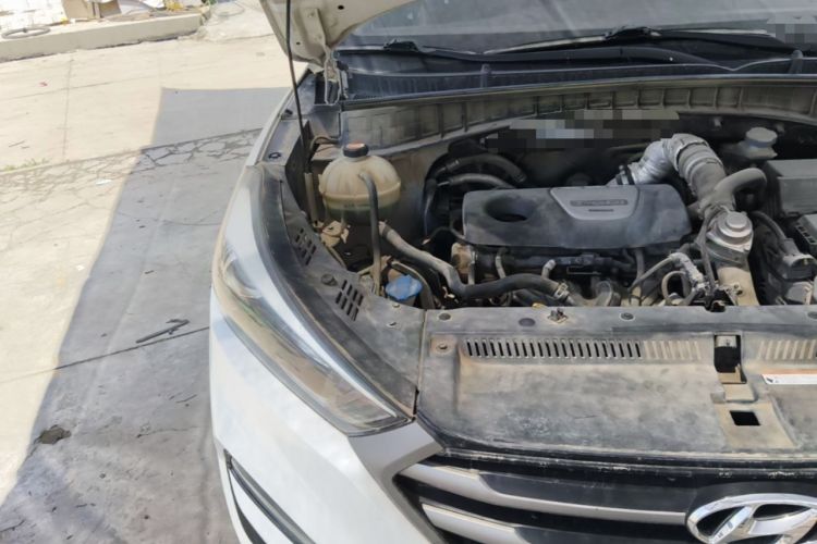 Used Hyundai Tucson 2015 1.6T Dual-Clutch Two-Wheel-Drive Smart Model Engine Bay Right