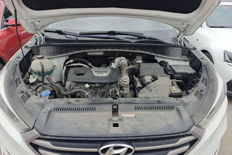 Used Hyundai Tucson 2015 1.6T Dual-Clutch Two-Wheel-Drive Smart Model Engine Bay