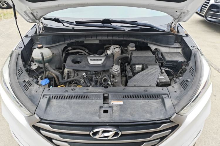 Used Hyundai Tucson 2015 1.6T Dual-Clutch Two-Wheel-Drive Smart Model Engine Bay