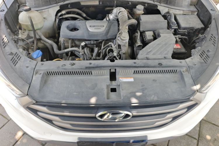 Used Hyundai Tucson 2015 1.6T Dual-Clutch Two-Wheel-Drive Smart Model Engine Bay