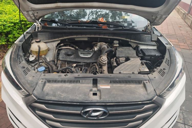 Used Hyundai Tucson 2015 1.6T Dual-Clutch Two-Wheel-Drive Smart Model Engine Bay