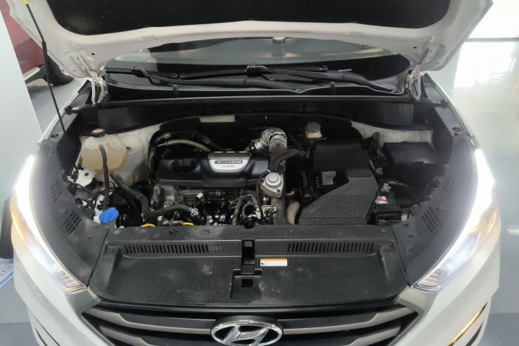 Used Hyundai Tucson 2015 1.6T Dual-Clutch Two-Wheel-Drive Smart Model Engine Bay