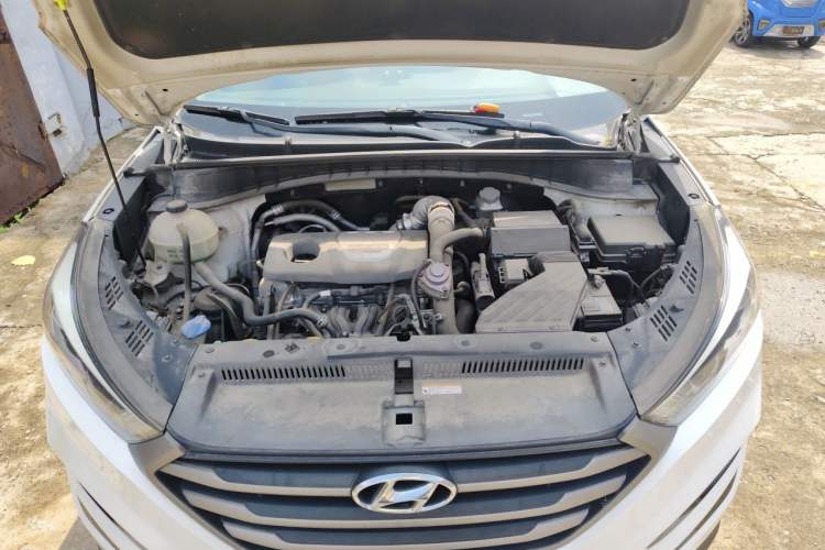 Used Hyundai Tucson 2015 1.6T Dual-Clutch Two-Wheel-Drive Smart Model Engine Bay