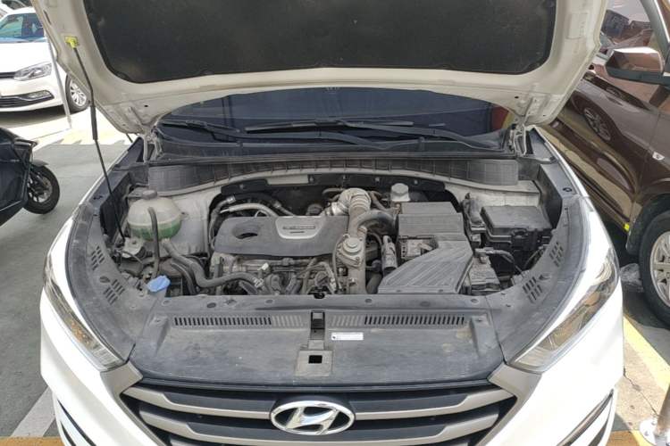 Used Hyundai Tucson 2015 1.6T Dual-Clutch Two-Wheel-Drive Smart Model Engine Bay
