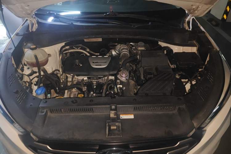 Used Hyundai Tucson 2015 1.6T Dual-Clutch Two-Wheel-Drive Smart Model Engine Bay