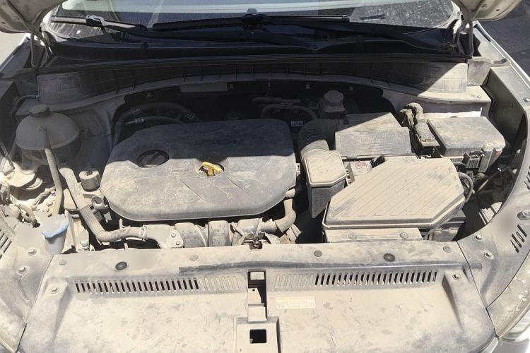 Used Hyundai Tucson 2015 2.0L Automatic Two-Wheel Drive Smart Version Engine Bay