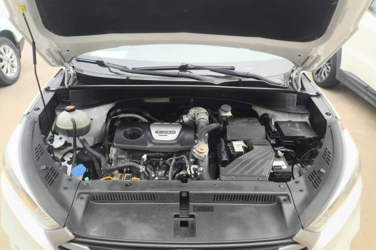 Used Hyundai Tucson 2015 1.6T Dual-Clutch Two-Wheel-Drive Smart Model Engine Bay