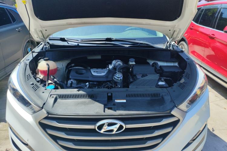 Used Hyundai Tucson 2015 1.6T Dual-Clutch Two-Wheel-Drive Smart Model Engine Bay