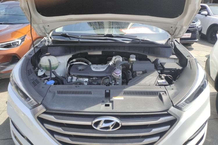Used Hyundai Tucson 2015 1.6T Dual-Clutch Two-Wheel-Drive Smart Model Engine Bay