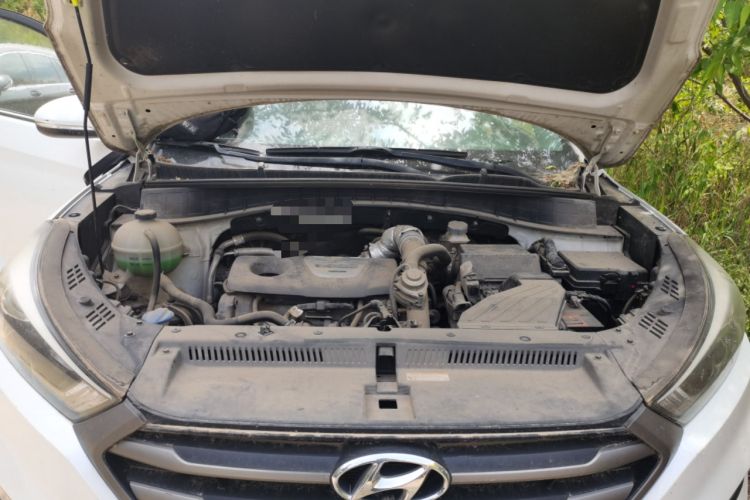 Used Hyundai Tucson 2015 1.6T Dual-Clutch Two-Wheel-Drive Smart Model Engine Bay
