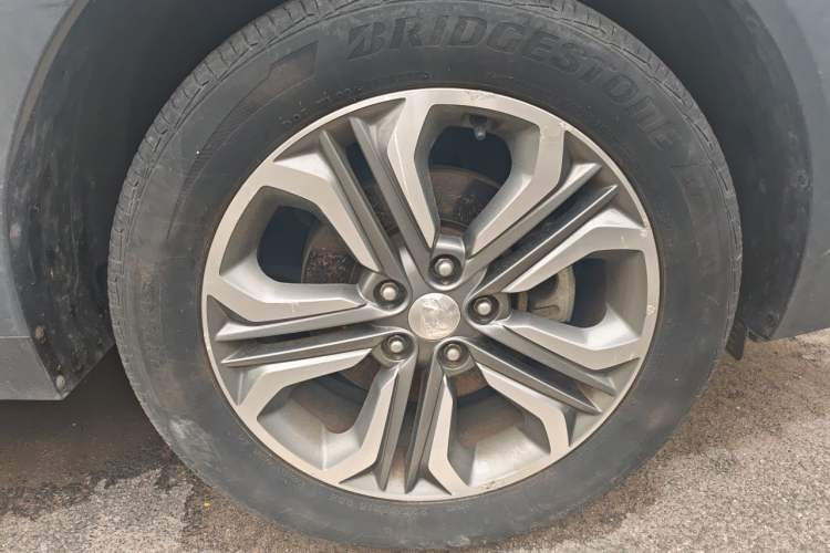 Used Hyundai Tucson 2015 1.6T Dual-Clutch Two-Wheel-Drive Leading Model Exterior 1