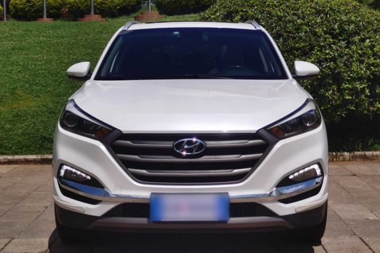 Used Hyundai Tucson 2015 1.6T Dual-Clutch Two-Wheel-Drive Smart Model Exterior 1