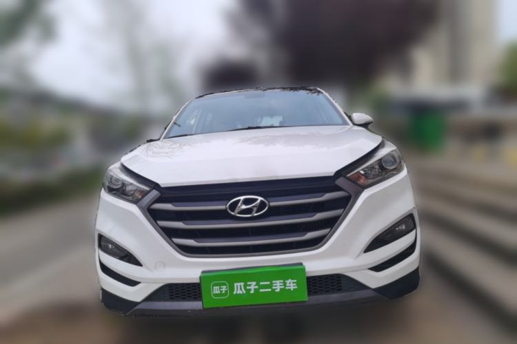 Used Hyundai Tucson 2015 1.6T Dual-Clutch Two-Wheel-Drive Smart Model Exterior 1